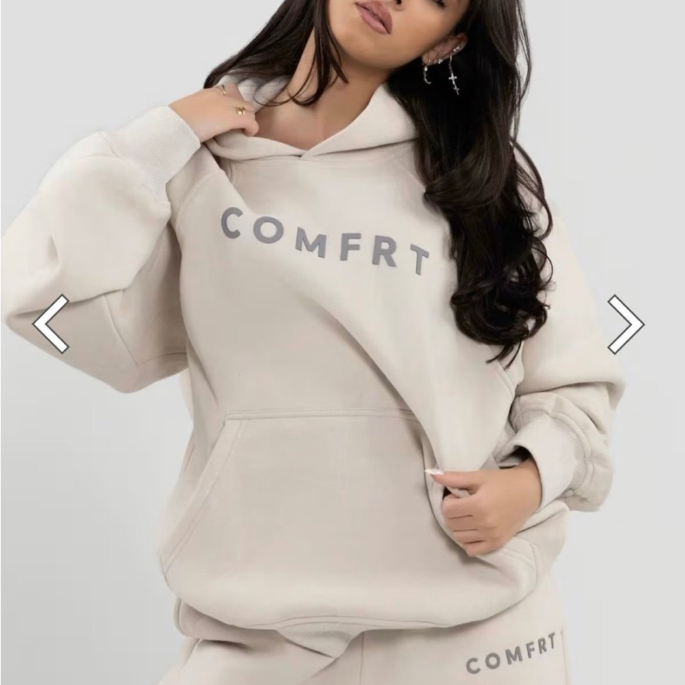 COMFRT tranquil hoodie